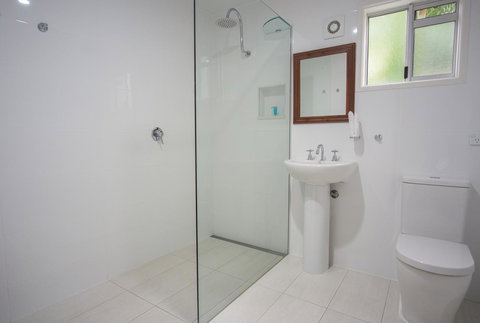 Debbie\'s Place - Accommodation Southport 16