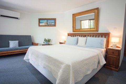 Debbie\'s Place - Accommodation Southport 18