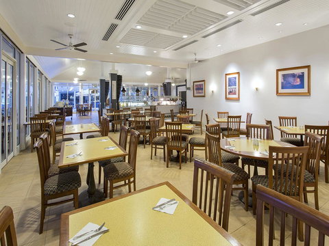 Hotel Grand Chancellor Palm Cove - Accommodation Southport 37