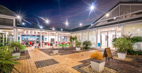 Hotel Grand Chancellor Palm Cove - Accommodation Southport 41