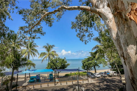Paradise On The Beach Resort - Southport Accommodation 14