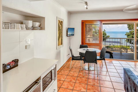 Paradise On The Beach Resort - Southport Accommodation 13