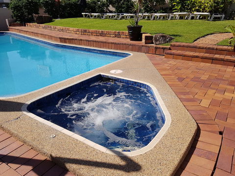 Surfers Chalet - Southport Accommodation 26