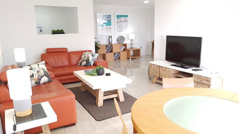 Surfers Chalet - Southport Accommodation 16