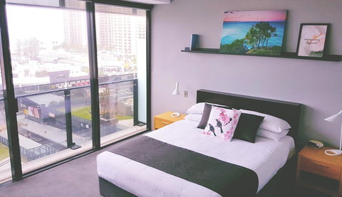 Circle Luxury Holidays - Southport Accommodation 23