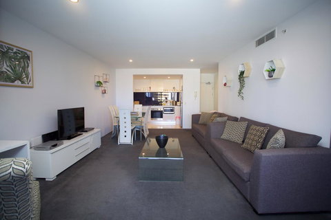 Circle Luxury Holidays - Southport Accommodation 2