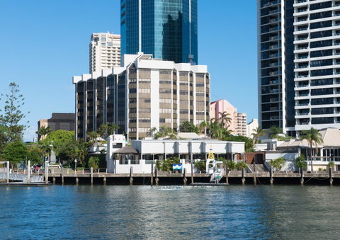 Tiki Hotel Apartments Surfers Paradise - Accommodation Southport 4