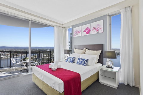 Beach Stay - Ocean & Riverview Resort Chevron Renaissance Central Surfers Paradise - Accommodation Southport 8