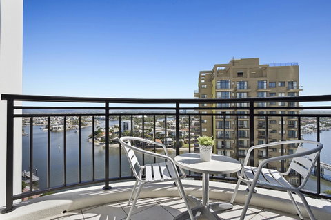 Beach Stay - Ocean & Riverview Resort Chevron Renaissance Central Surfers Paradise - Accommodation Southport 13