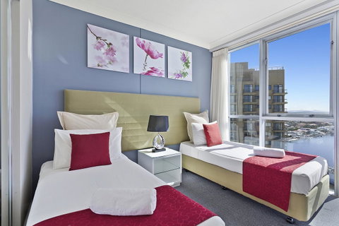 Beach Stay - Ocean & Riverview Resort Chevron Renaissance Central Surfers Paradise - Accommodation Southport 9