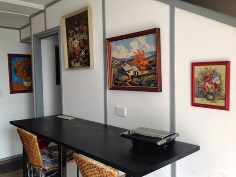 XYL Pets Friendly Seaside Boutique Guesthouse - Southport Accommodation 6