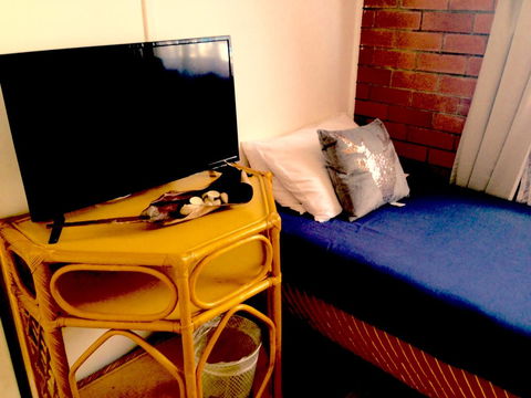 XYL Pets Friendly Seaside Boutique Guesthouse - Southport Accommodation 42