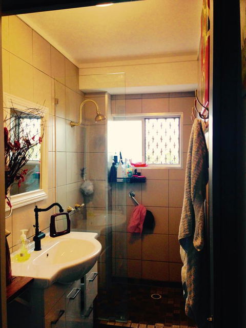 XYL Pets Friendly Seaside Boutique Guesthouse - Southport Accommodation 18