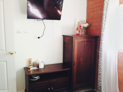 XYL Pets Friendly Seaside Boutique Guesthouse - Southport Accommodation 12