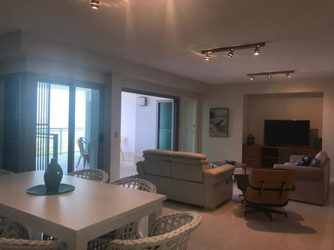 Proximity Waterfront Apartments - Southport Accommodation 6