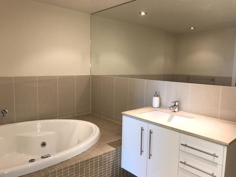 Proximity Waterfront Apartments - Southport Accommodation 22