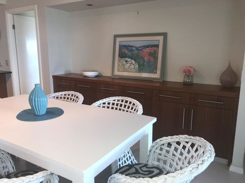 Proximity Waterfront Apartments - Southport Accommodation 8