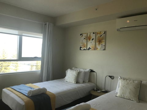 Proximity Waterfront Apartments - Southport Accommodation 15