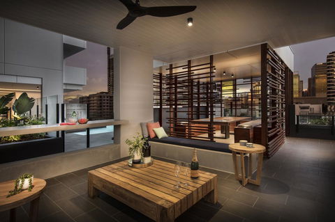 Ivy And Eve Apartments By CLLIX - Southport Accommodation 9