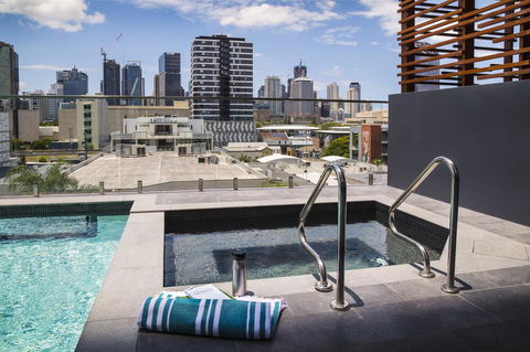 Ivy And Eve Apartments By CLLIX - Southport Accommodation 12