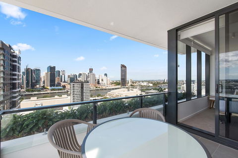 Ivy And Eve Apartments By CLLIX - Southport Accommodation 25