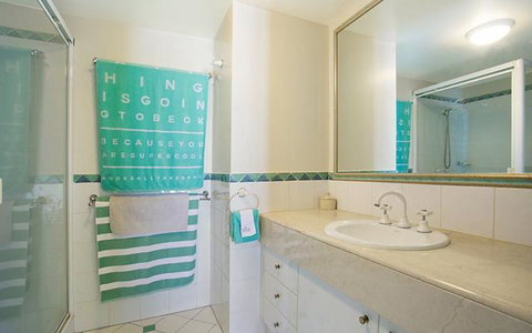APR Private SUITES MOROC By The Beach - Southport Accommodation 41