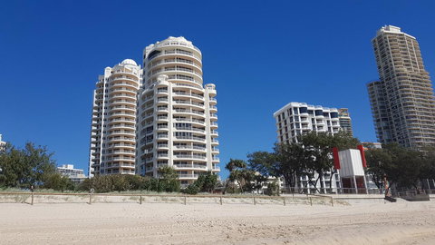 APR Private SUITES MOROC By The Beach - Southport Accommodation 37