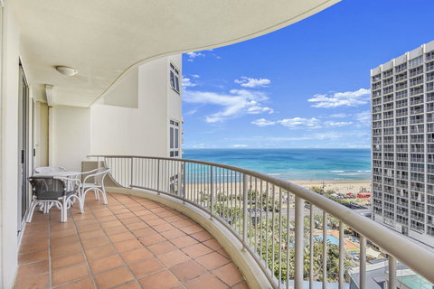 APR Private SUITES MOROC By The Beach - Southport Accommodation 14