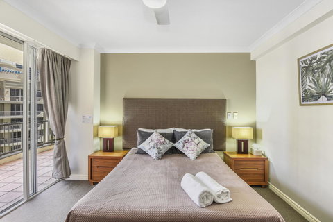 APR Private SUITES MOROC By The Beach - Southport Accommodation 15