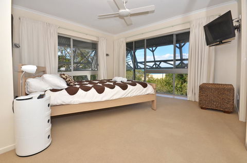 Raintrees Moffat Beach - Southport Accommodation 18