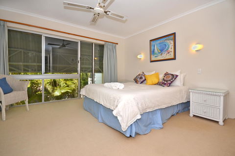 Raintrees Moffat Beach - Southport Accommodation 4