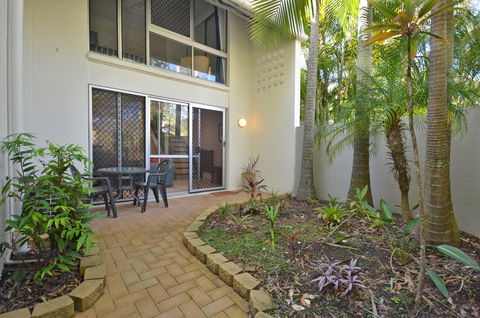 Raintrees Moffat Beach - Southport Accommodation 23