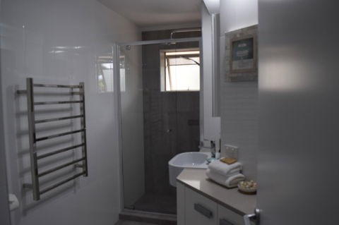 Raintrees Moffat Beach - Southport Accommodation 9