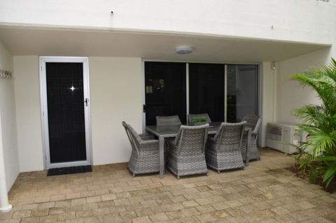 Raintrees Moffat Beach - Southport Accommodation 10