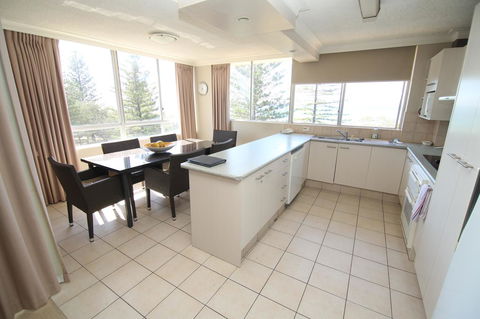 Oceania On Burleigh Beach - Southport Accommodation 5