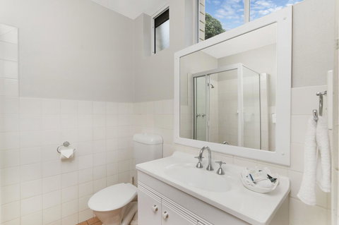 The Robert Towns - Accommodation Southport 5