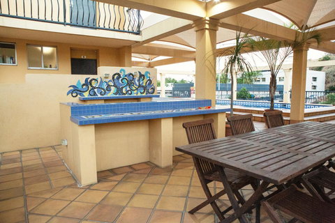 The Robert Towns - Accommodation Southport 7