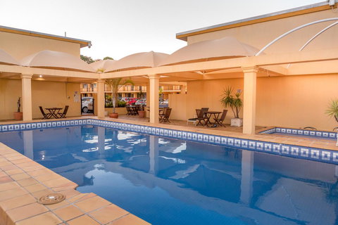 The Robert Towns - Accommodation Southport 6