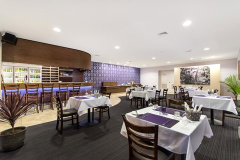 The Robert Towns - Accommodation Southport 18