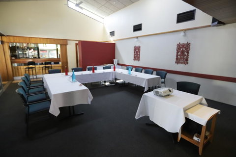 Emerald Central Hotel Official - Southport Accommodation 14