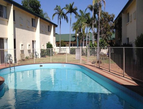 Emerald Central Hotel Official - Southport Accommodation 30