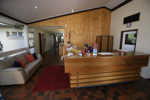 Emerald Central Hotel Official - Southport Accommodation 10