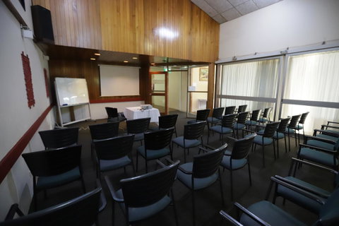 Emerald Central Hotel Official - Southport Accommodation 16