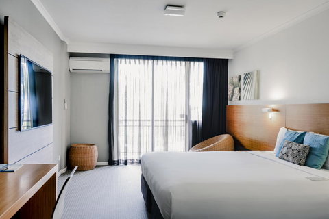 Novotel Cairns Oasis Resort - Accommodation Southport 27