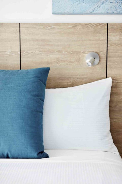 Novotel Cairns Oasis Resort - Accommodation Southport 18