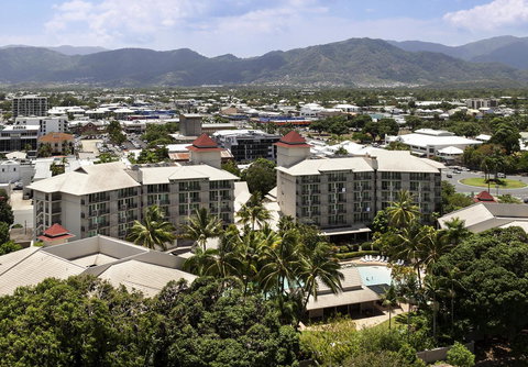 Novotel Cairns Oasis Resort - Accommodation Southport 38