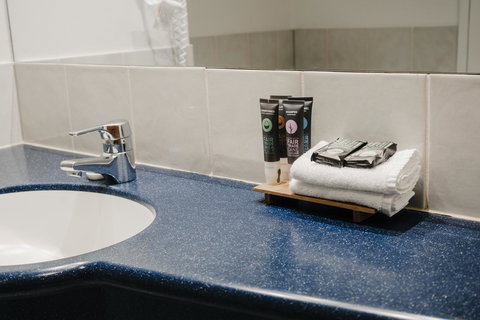 Novotel Cairns Oasis Resort - Accommodation Southport 24