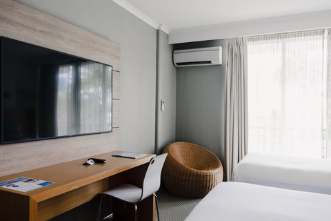 Novotel Cairns Oasis Resort - Accommodation Southport 26