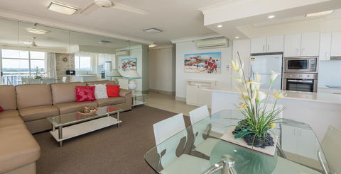 2nd Avenue Beachside Apartments - Southport Accommodation 41