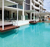 Waters Edge Apartment Cairns - Southport Accommodation